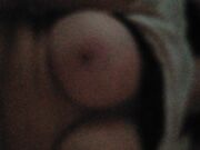 La mia signora porca gioca con il mio cazzo