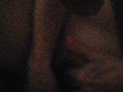 La mia signora porca gioca con il mio cazzo