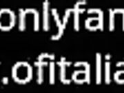 La mia collega fa la porca quindi la scopo