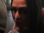 la Porno Barista Succhia Cazzi al Bar