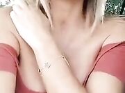 CAMGIRL italiana incontra tipo che corre e lo spompina