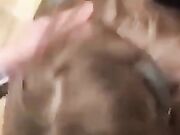 Pausa dai videogiochi con pompino e ingoio