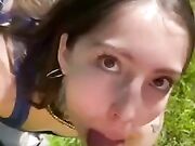 Mi succhia la cappella in mezzo al prato....