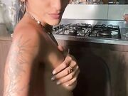 Morettina fica con gran culo in live