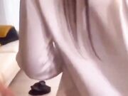 Esibizionista col tecnico della Tv