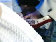 Succhia e lecca le palle a suo marito in live