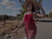 L41la Sc4rlett - Ditalino con squirt in campagna