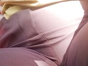 Mia moglie si tocca nel parcheggio del centro commercia