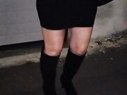 Flash moglie esibizionista outdoor