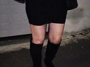 Flash moglie esibizionista outdoor