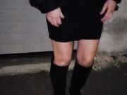 Flash moglie esibizionista outdoor