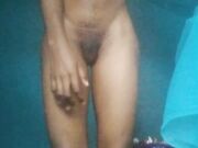 La mia cagnetta nera ubbidiente