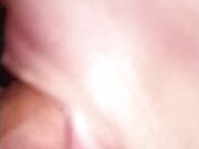 Le piace tanto succhiare