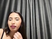 Fa una pompa al suo ragazzo