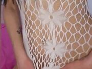 Mi olio il culetto e mi tocco