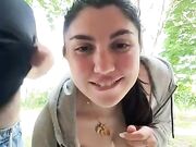 Un bel pompino fidanzata al parco