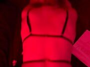 In intimo moglie prendendolo a pecora