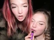 Lecca bene le tette e non sapete come lecca la fica