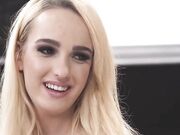 Anna Khara  pornostar italiana scopata nel culo