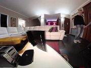 Mio marito mi porta a prendere due cazzi sono eccitata