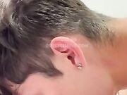 Servizio in camera scopata gay italiana Of