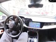 Milf italiana si fa scopare in auto da taxista Uber