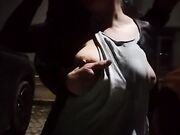Pisciata outdoor moglie zoccola