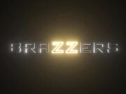 Evel1ne Della1 scopata da grosso uccello Brazzers