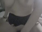 Fai sentire al cornuto come godi sul mio cazzo