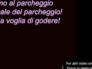 Milf italiana fa la porca al centro commerciale