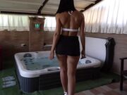 Scopata con seducente agente immobiliare