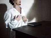 La dottoressa me lo fa rizzare