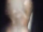 Moglie romana ripresa nuda in bagno