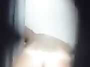 Moglie romana ripresa nuda in bagno