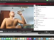 Umiliazione cam4: bere piscio