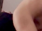 La troia me lo succhia bene