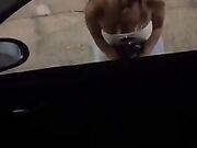 Se mi dai un passaggio ti do la fica