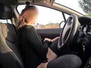 Sditalinata in auto da sconosciuto