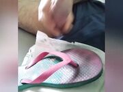 Sborrata sulle infradito di mia zia