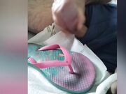 Sborrata sulle infradito di mia zia