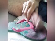 Sborrata sulle infradito di mia zia