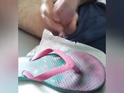 Sborrata sulle infradito di mia zia
