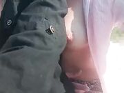 Amiche in moto con le tette di fuori