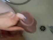 Moglie di un amico mi manda un video porno
