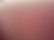 Si depila la fica in live e mi fa una pompa