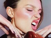 Cumtribute Sarah