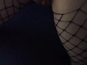 Milf svizzera presa da dietro con il plug anale