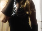 Samantha pompinara vestita di latex