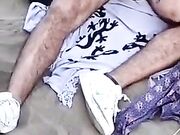 Bocchino sulla spiaggia moglie pov