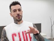 Spagnolo scopa mamasita italiana tatuata